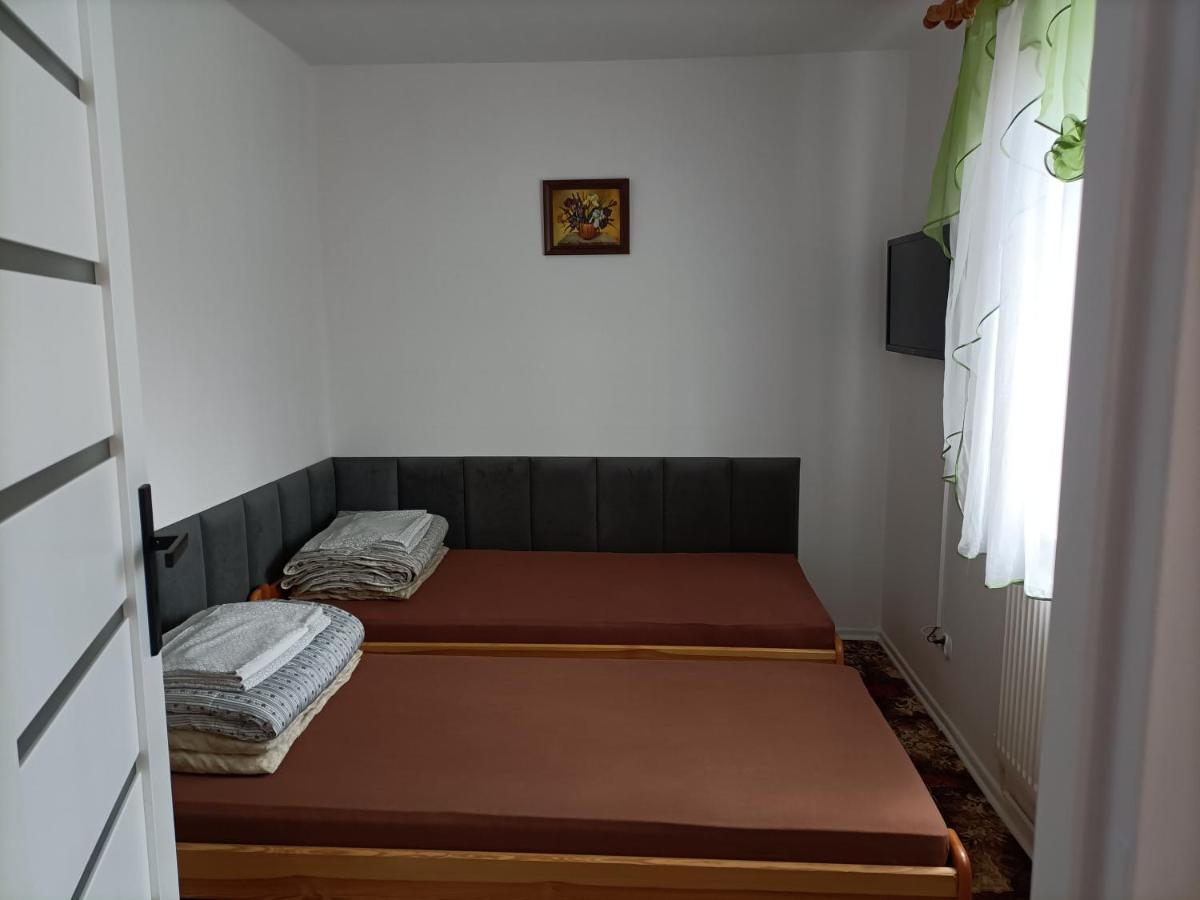 Jasionka 2 Apartment Ustrzyki Dolne Exterior photo