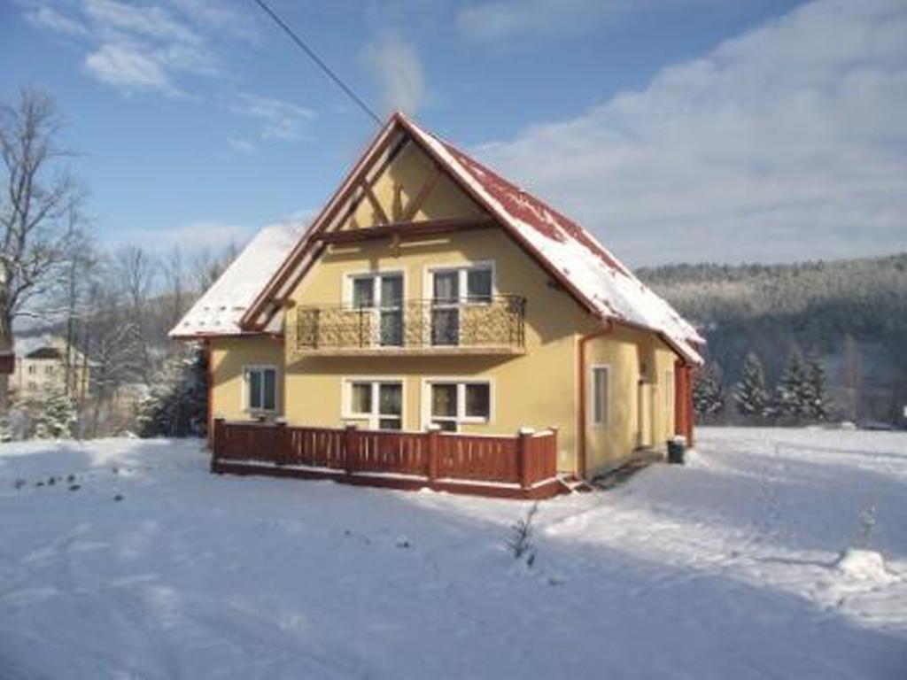 Jasionka 2 Apartment Ustrzyki Dolne Exterior photo